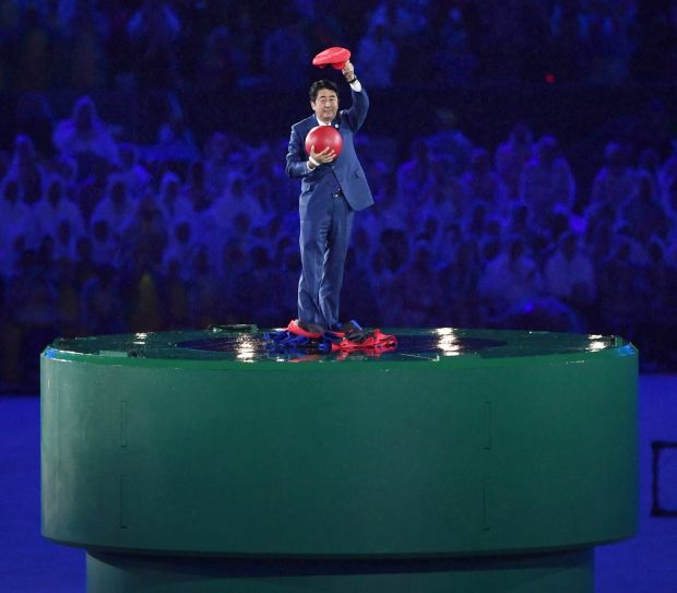 shinzo abe olimpia japán miniszterelnök super mario megnyitó játékok shinzo abe olimpia japán miniszterelnök super mario megnyitó játékok